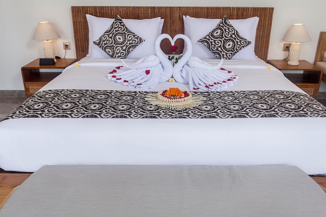 アルヴァニャヴィラウブド