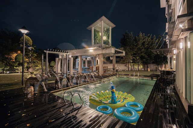 25000sqft グランド リュクス ヴィラ PJ 13BR 42Pax