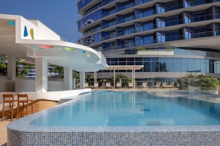 ヒルトンドバイクリークホテル＆レジデンス