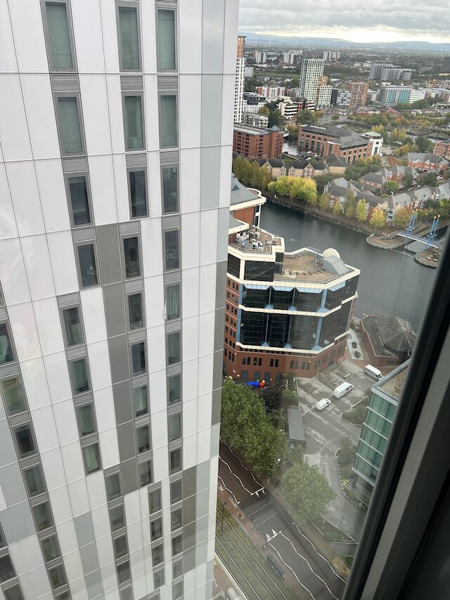 26階の清潔な1ベッドルームアパートメント