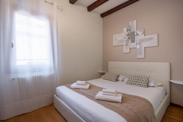 ヘリオン パレス アパートメント 1 - ロクズ