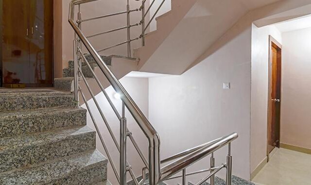 ファブエクスプレスゴールデンパレス