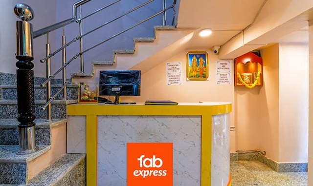 ファブエクスプレスゴールデンパレス