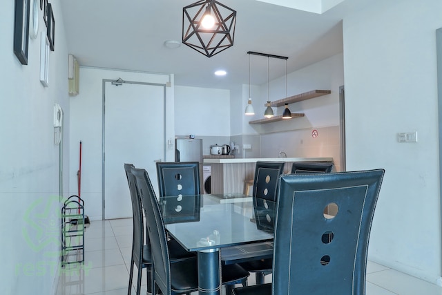 reStaryブルーゲームテーマのホームステイ