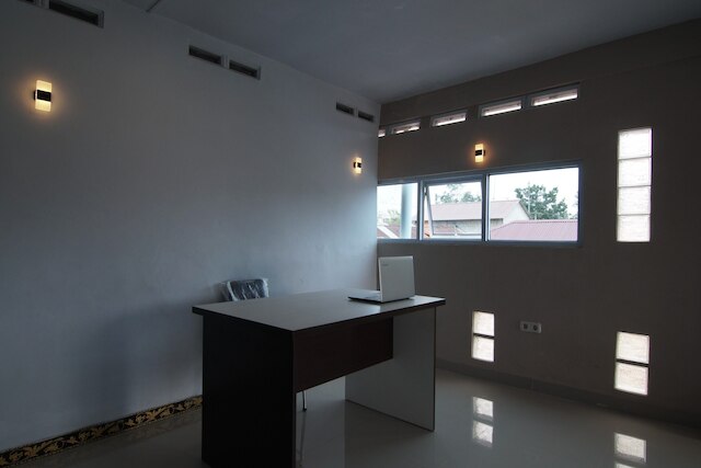 ホテル O ホワイトハウス シャリア ニア OYO 93457 ホワイトハウス シャリア