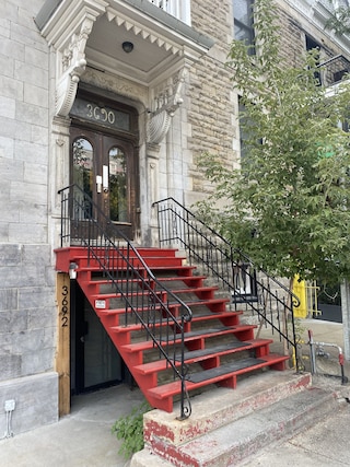 ユニークステイズ - 3690 St-Denis