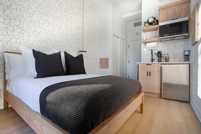 ユニーク ステイズ - 4119 サン デニス