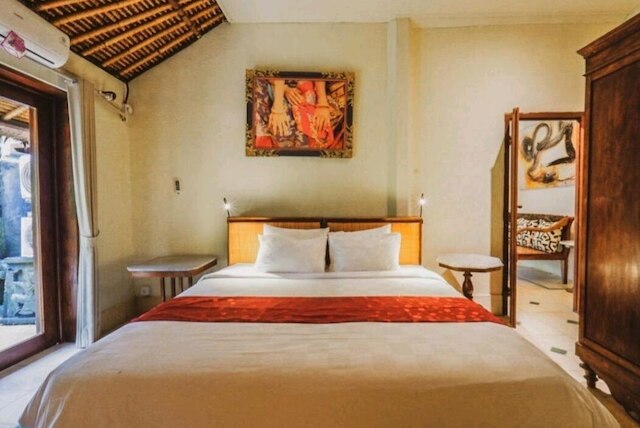 ベベク・コテージ・サヌール