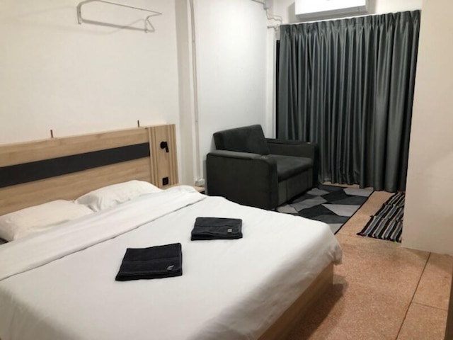 アーバンジャングルホステル