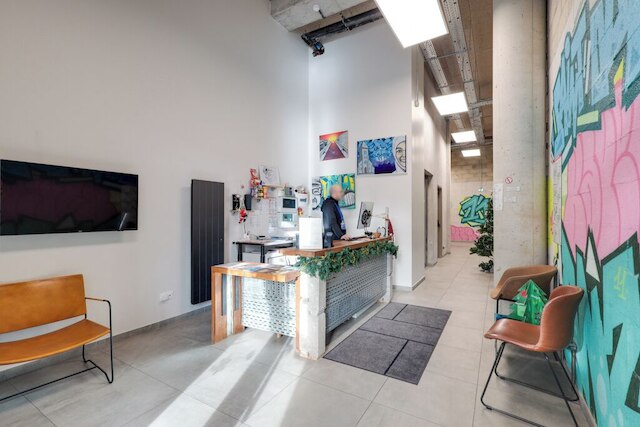 ベスト ウェスタン 11BAUER パリ サン＝トゥアン