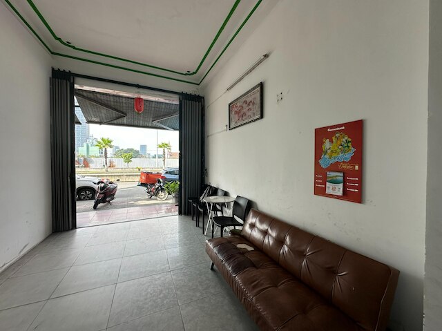 SPOT ON 1222ソングハンモーテル