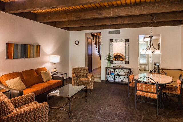 アロヨ ロブレ リゾート アット オーク クリーク