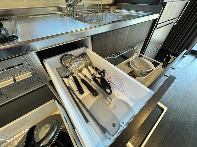 Windmill Village E-10