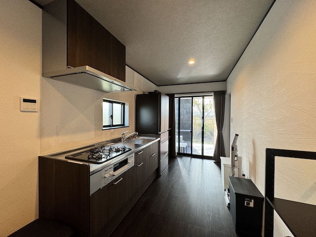 Windmill Village E-10