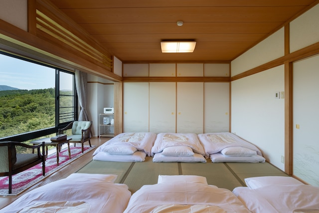 箱根芦ノ湖 美景館