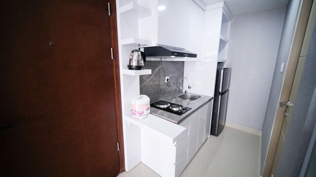 ナイスアンドコンフォータブルスタジオグランドダルマフサダラグーンアパートメント