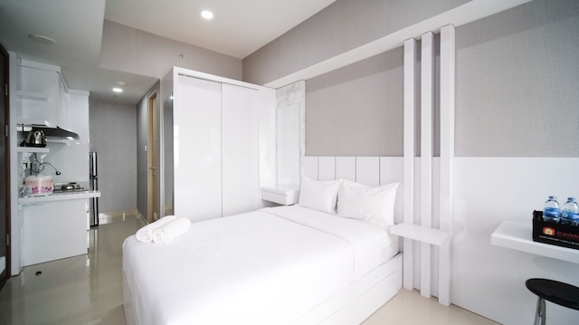 ナイスアンドコンフォータブルスタジオグランドダルマフサダラグーンアパートメント