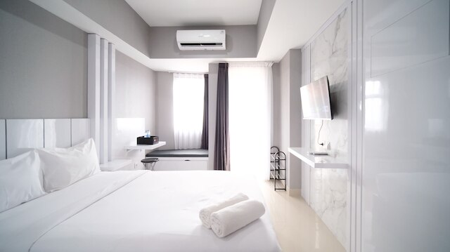 ナイスアンドコンフォータブルスタジオグランドダルマフサダラグーンアパートメント