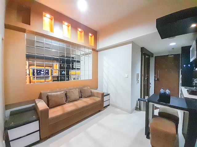 ブランド新と良いシンプル1BrウッタラThe Iconアパート