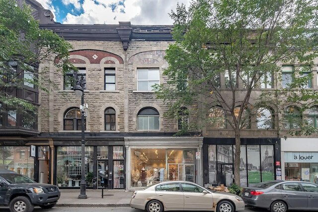 ユニーク・ステイズ - 3658 Boul. サンローレン