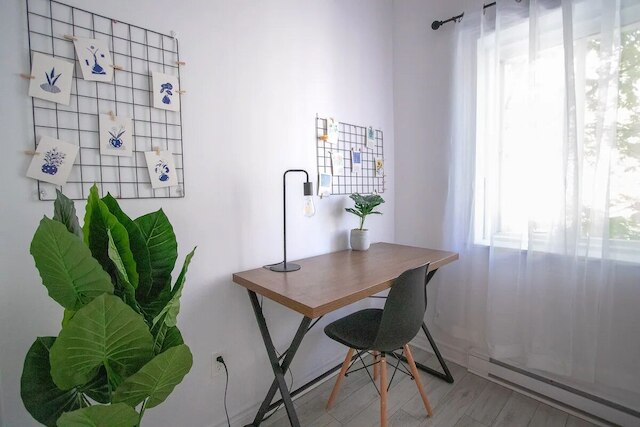 ユニーク・ステイズ - 3658 Boul. サンローレン