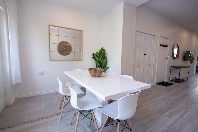 ユニーク・ステイズ - 3658 Boul. サンローレン