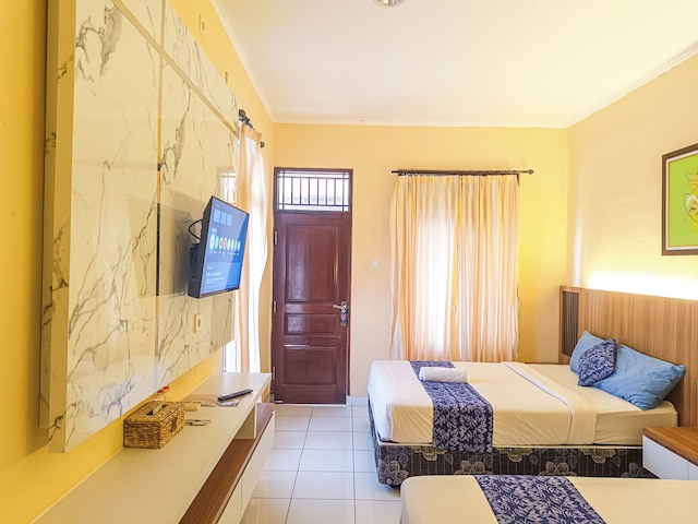 ミラァ・ゲストハウス & レスト