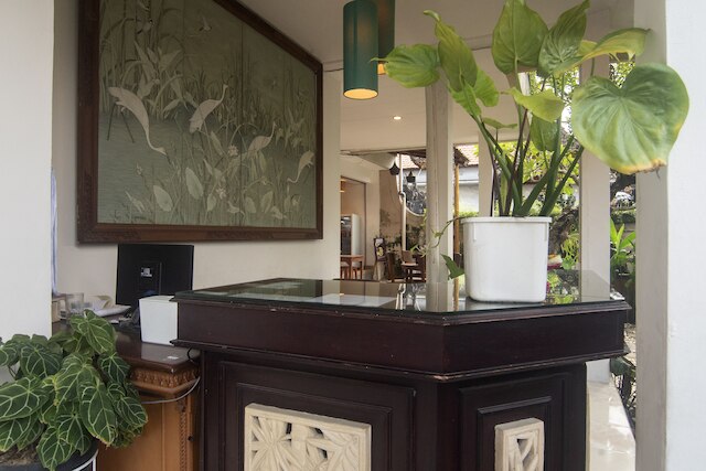 ミラァ・ゲストハウス & レスト