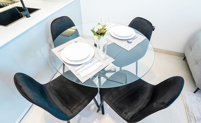 ホームズゲッタウェイ コージー1BR in ビンガッティ運河