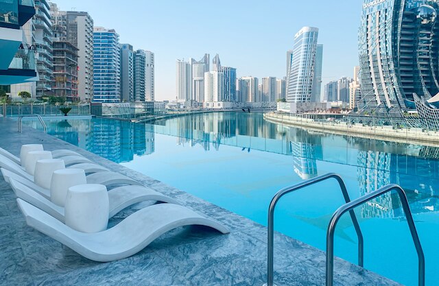 ホームズゲッタウェイ コージー1BR in ビンガッティ運河