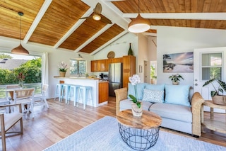 ハナレイハイダウェイ 2 ベッドルームホーム バイ レッドオーニング