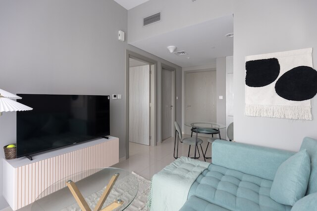 静かな1BRリバービュー