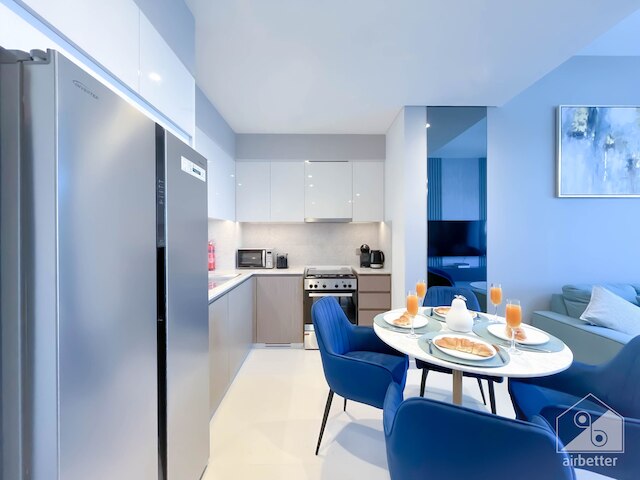 ラグジュアリー 2ベッド バルコニー シティ ビュー デイリー クリーン インクルーデッド