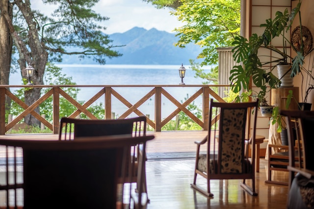湖畔浪漫の宿かたくりの花