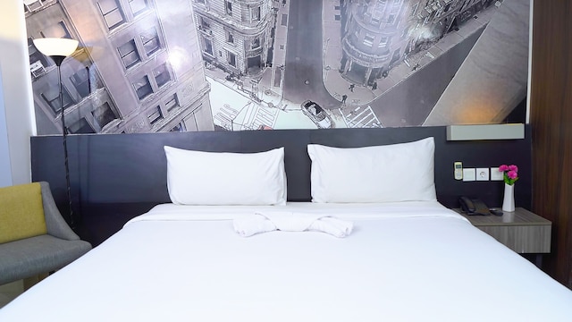 ホル ホテル マンガ ドゥア スクエア