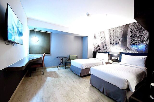 ホル ホテル マンガ ドゥア スクエア