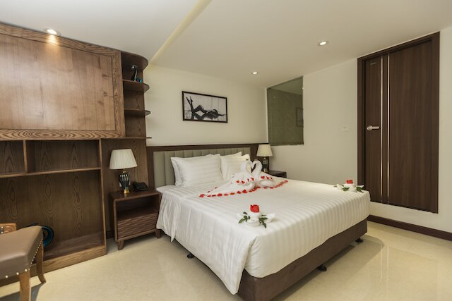 ブルビズ ホテル 8