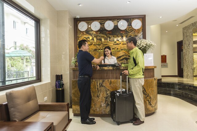 ブルビズ ホテル 8