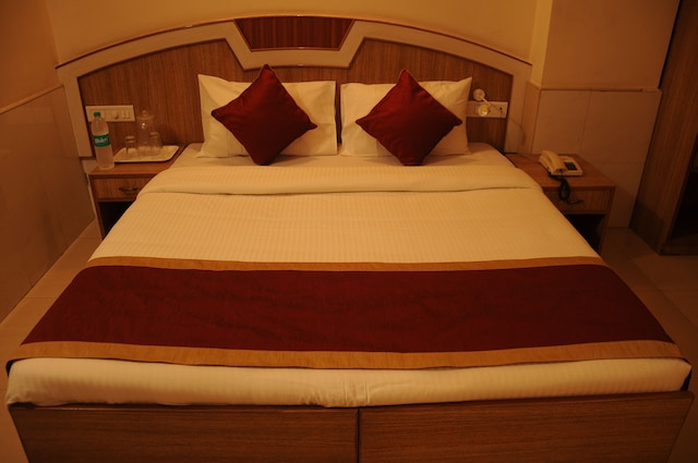 スリニディ レジデンシー