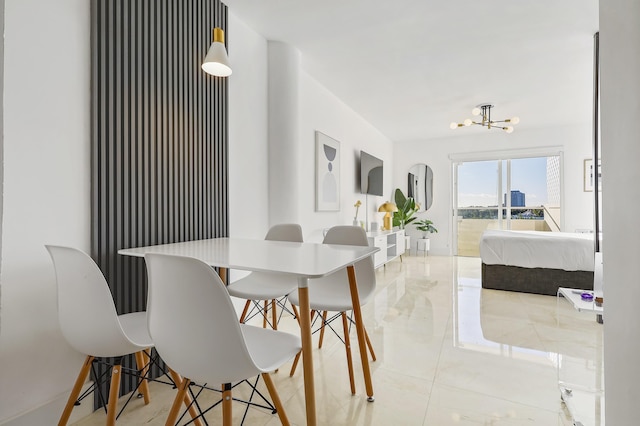 ラ・マリニータ-マリーナビュー プール 駐車場 位置