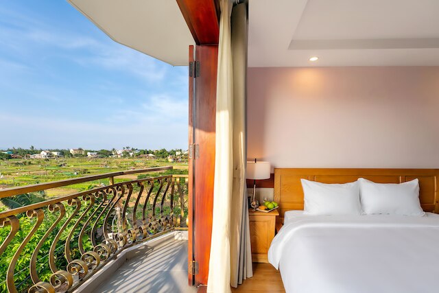 オング・タム・ビラ