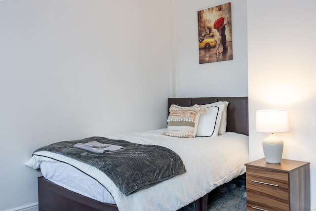 サルフォードの魅力的な4ベッド・ゲストハウス