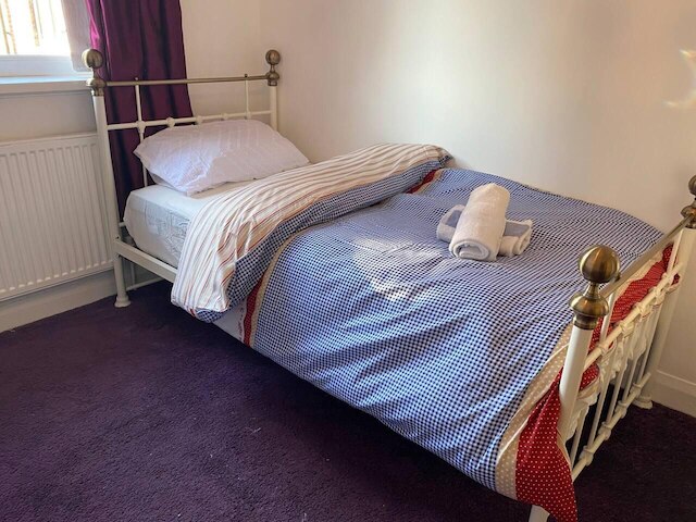 ザ ゴールド- ホーム アウェイ フロム ホーム