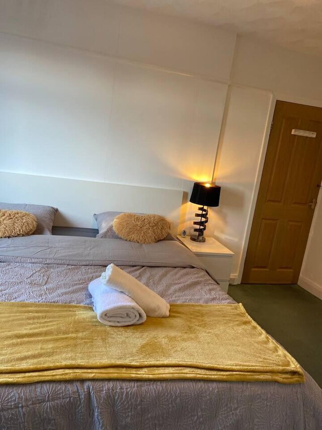 ザ ゴールド- ホーム アウェイ フロム ホーム