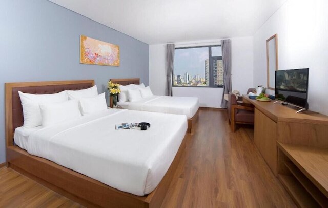 サンセット・シー・ホテル