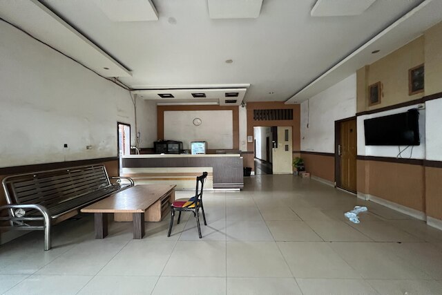 ホテル O ポンドック スルヤ ニア ファクリタス テクニック ウンハス ゴワ