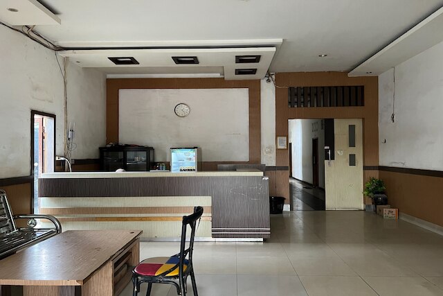 ホテル O ポンドック スルヤ ニア ファクリタス テクニック ウンハス ゴワ