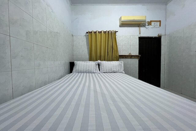 ホテル O ポンドック スルヤ ニア ファクリタス テクニック ウンハス ゴワ