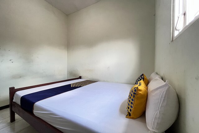 ホテル O コスト ベルカ ニア ケブン テー ウォノサリ