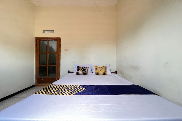 ホテル O コスト ベルカ ニア ケブン テー ウォノサリ